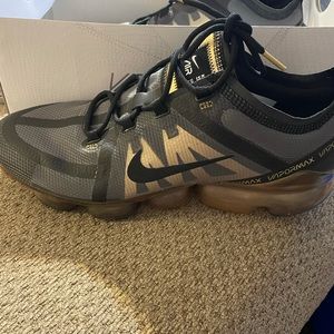 Men’s Vapormax Size 10